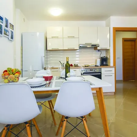 Lägenhet One-bedroom In Postira